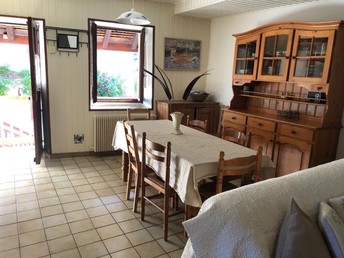 Appartement Dans La Vieille Ville, En Face Du Chateau Анси Экстерьер фото